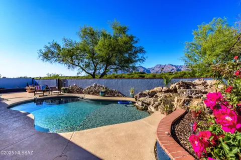 Exterior - 7361 E Riverbank Loop, Tucson, AZ 85715 photo 9 of 11