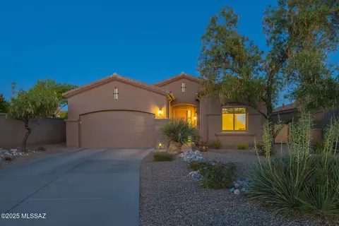 6274 N Campo Abierto, Tucson, AZ 85718