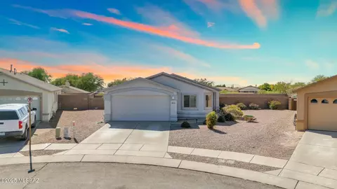 7607 S Athel Tree Dr, Tucson, AZ 85747 photo 2