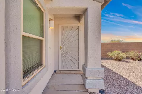 7607 S Athel Tree Dr, Tucson, AZ 85747 photo 9