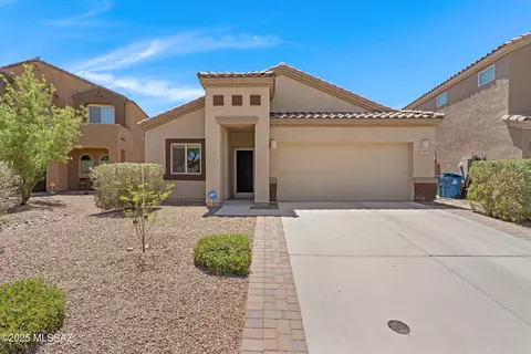12244 E Domnitch Dr, Vail, AZ 85641