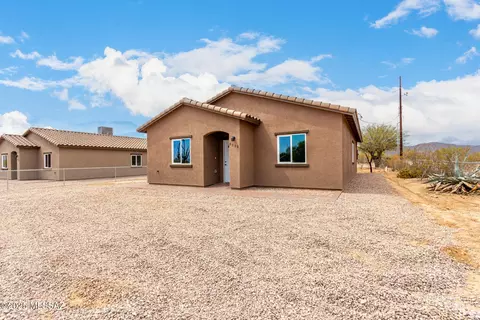 9008 W Bruce St, Tucson, AZ 85735