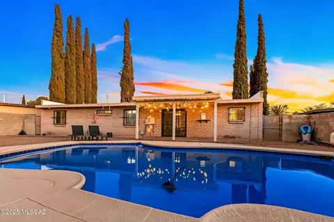 7141 E 42nd St, Tucson, AZ 85730