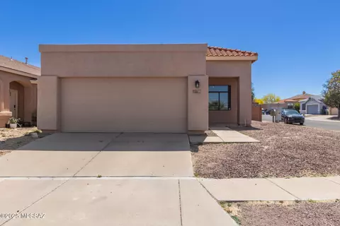 7780 S Lochnay Pl, Tucson, AZ 85747
