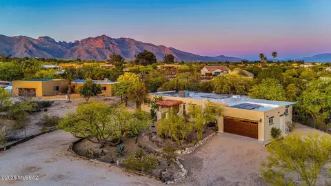 5960 N Escondido Ln, Tucson, AZ 85704