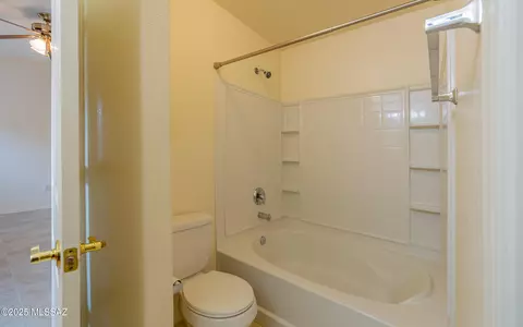 Bath - 7352 E Weeping Willow Dr, Tucson, AZ 85756 photo 3 of 5