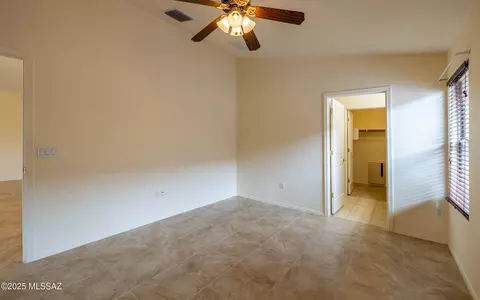 Bedroom - 7352 E Weeping Willow Dr, Tucson, AZ 85756 photo 1 of 3