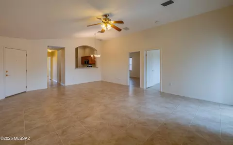 Living - 7352 E Weeping Willow Dr, Tucson, AZ 85756 photo 2 of 3
