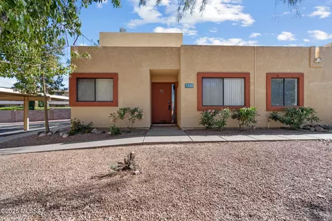 7522 E Terrace Dr, Tucson, AZ 85710