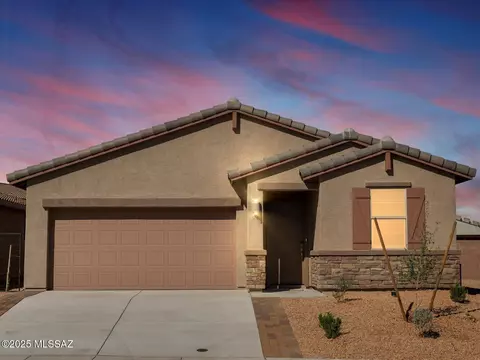 8288 S Clara Roberts Way, Vail, AZ 85641