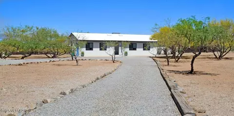 1390 N Alderwood Manor Dr, Vail, AZ 85641