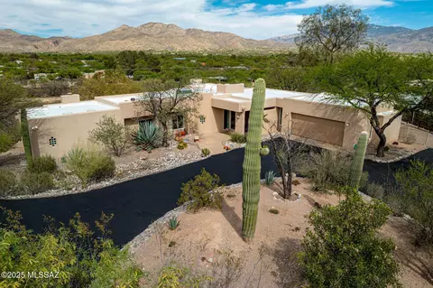 3640 N Lynford Pl, Tucson, AZ 85749