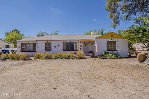 2810 E Malvern St, Tucson, AZ 85716
