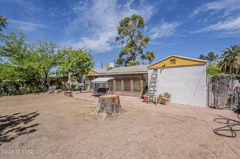Exterior - 2810 E Malvern St, Tucson, AZ 85716 photo 5 of 9