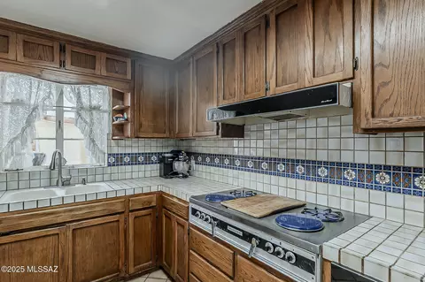 Kitchen - 2810 E Malvern St, Tucson, AZ 85716 photo 4 of 4