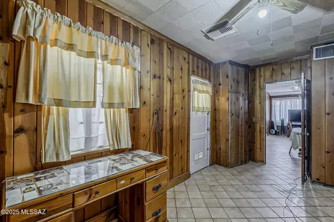 Entry Way - 2810 E Malvern St, Tucson, AZ 85716 photo 1 of 1