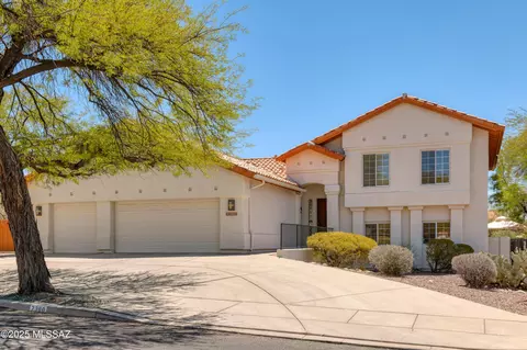 7380 E Knollwood Dr, Tucson, AZ 85750