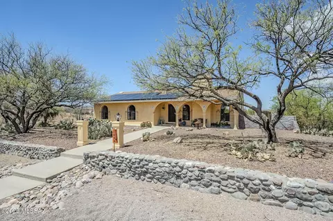 1033 Circulo Golondrina, Rio Rico, AZ 85648