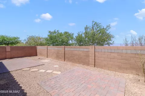 Exterior - 12095 E Domnitch Dr, Vail, AZ 85641 photo 4 of 5