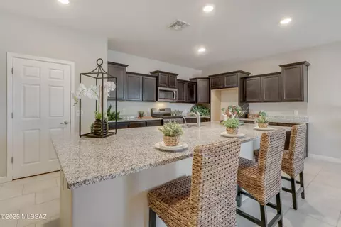Kitchen - 12095 E Domnitch Dr, Vail, AZ 85641 photo 2 of 4