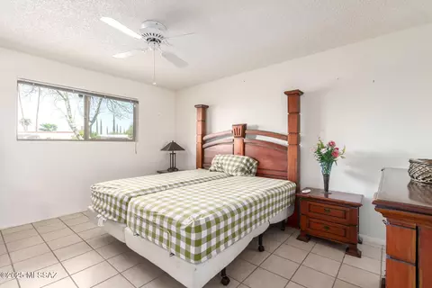 Bedroom - 9133 E 30th St, Tucson, AZ 85710 photo 1 of 7