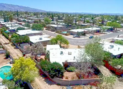 View/Area - 9133 E 30th St, Tucson, AZ 85710 photo 2 of 3