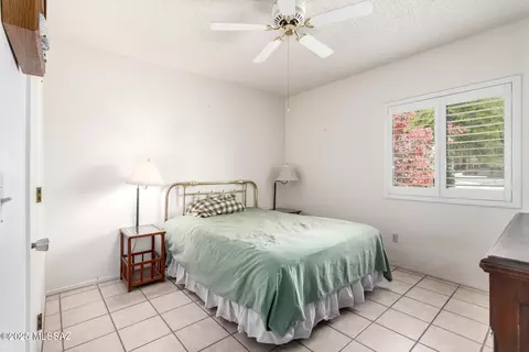 Bedroom - 9133 E 30th St, Tucson, AZ 85710 photo 4 of 7