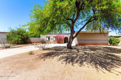 Exterior - 9133 E 30th St, Tucson, AZ 85710 photo 4 of 11