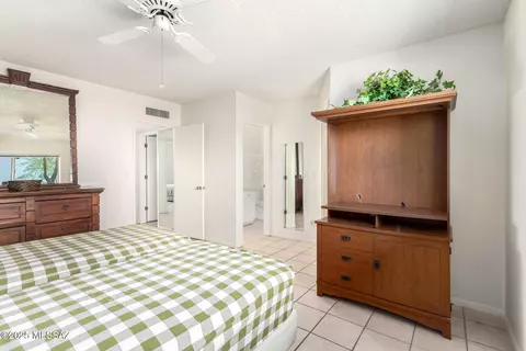 Bedroom - 9133 E 30th St, Tucson, AZ 85710 photo 3 of 7