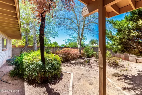 Exterior - 9133 E 30th St, Tucson, AZ 85710 photo 6 of 11