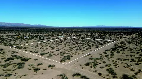 4 W 09 Acres W Calle De Amigos, Mc Neal, AZ 85617
