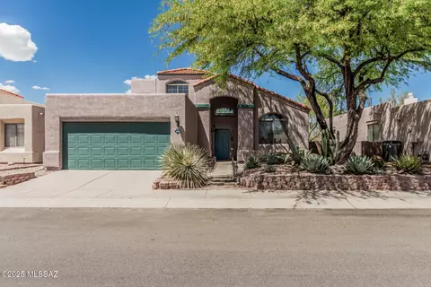2720 W Camino De Las Grutas, Tucson, AZ 85742