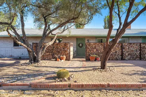5926 E 4th St, Tucson, AZ 85711