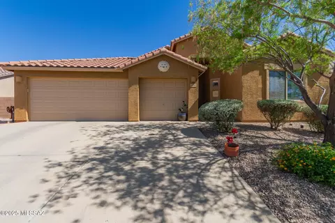 6793 W Fishermans Dr, Tucson, AZ 85757