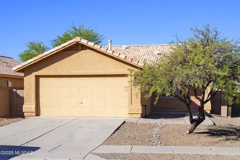 9408 E Marquis Diamond Ln, Tucson, AZ 85747