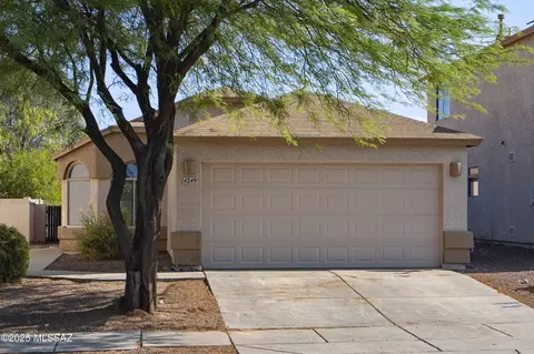 4249 E Cholla Desert Trl, Tucson, AZ 85706
