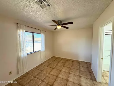 1583 W Maplewood Dr, Tucson, AZ 85746 photo 12