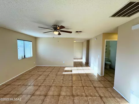 1583 W Maplewood Dr, Tucson, AZ 85746 photo 5