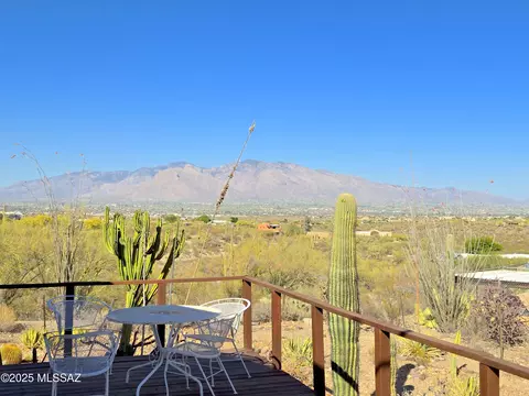 5965 W Peregrine Way, Tucson, AZ 85745