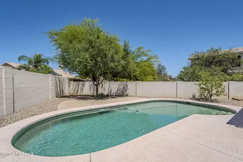 Exterior - 9331 E Montea Pl, Tucson, AZ 85747 photo 11 of 13