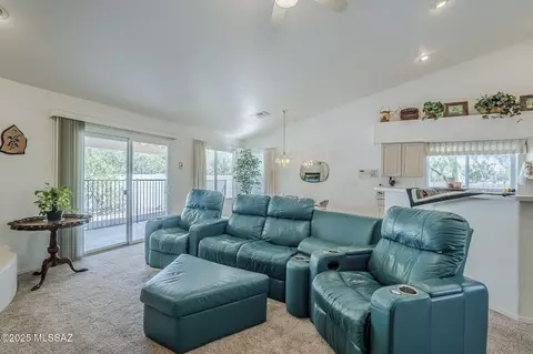 Living - 9331 E Montea Pl, Tucson, AZ 85747 photo 4 of 5