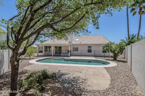 Exterior - 9331 E Montea Pl, Tucson, AZ 85747 photo 2 of 13