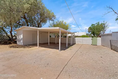 Exterior - 1744 E Silver St, Tucson, AZ 85719 photo 7 of 9