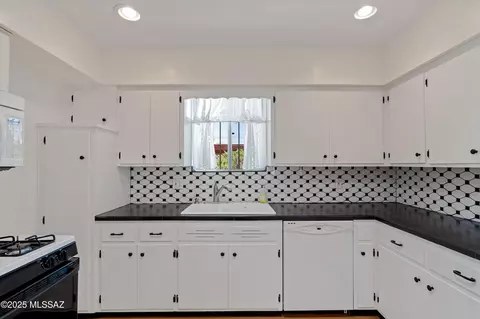 Kitchen - 1744 E Silver St, Tucson, AZ 85719 photo 3 of 4