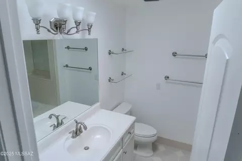 8441 E 24th St, Tucson, AZ 85710 photo 9