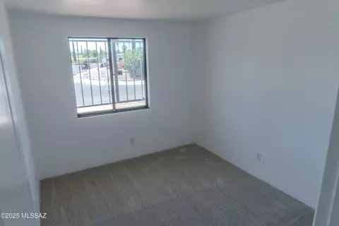 8441 E 24th St, Tucson, AZ 85710 photo 17