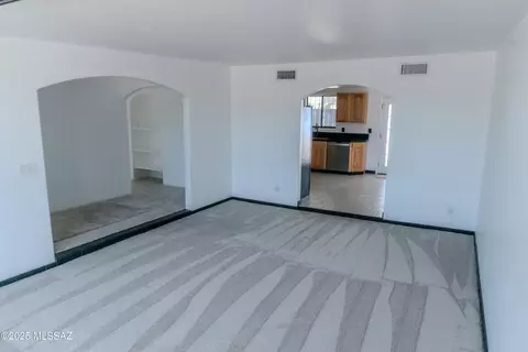 8441 E 24th St, Tucson, AZ 85710 photo 3