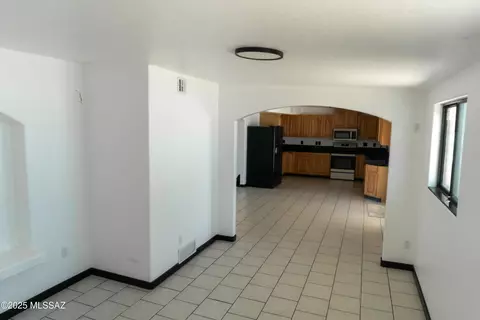 8441 E 24th St, Tucson, AZ 85710 photo 6