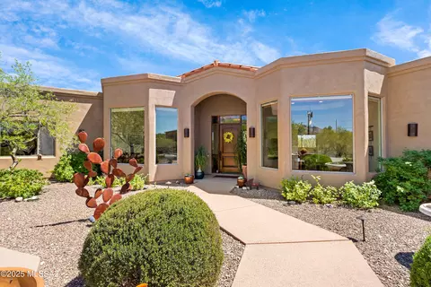 5570 N Hacienda Del Sol Rd, Tucson, AZ 85718