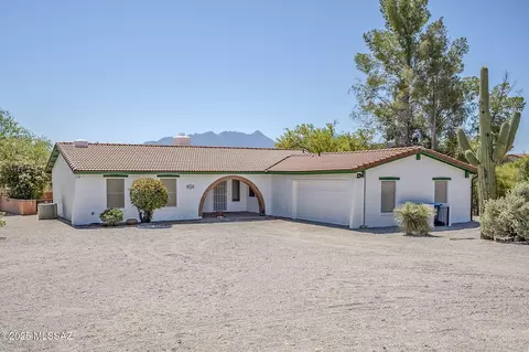 1341 S Camino Del Sol, Green Valley, AZ 85622